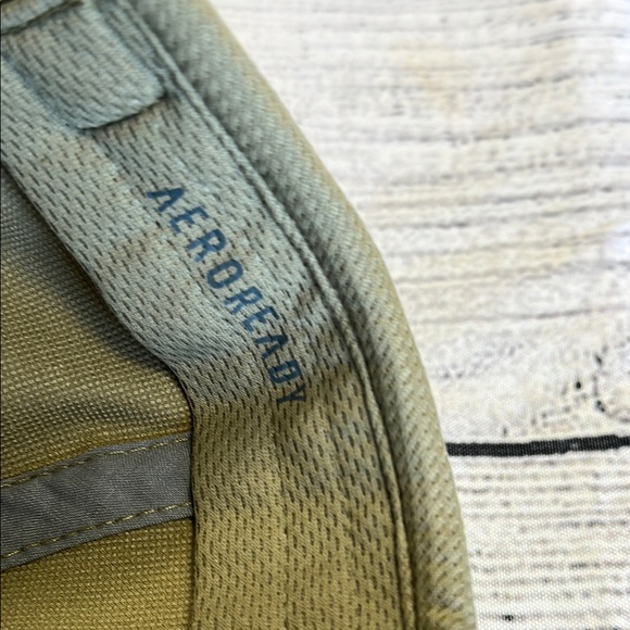 Mens Adidas Signature Baseball Cap • Adjustable! NEW! - Picture 5 of 8